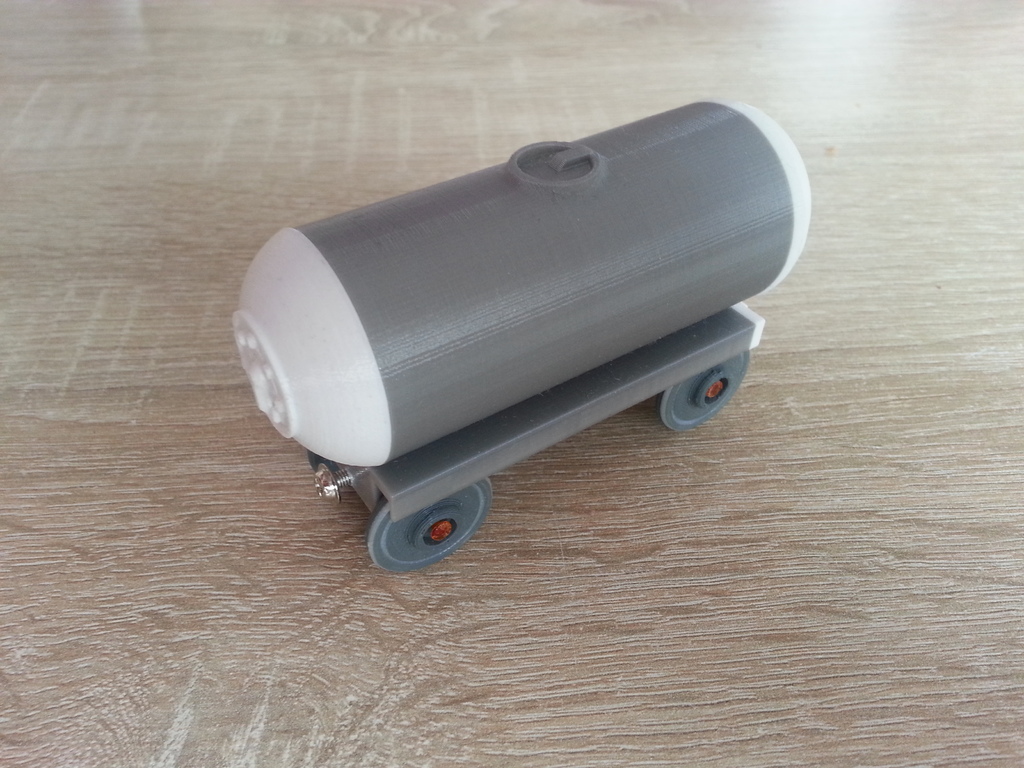 Xe Tăng Gỗ Cho Đường Ray Xe Lửa