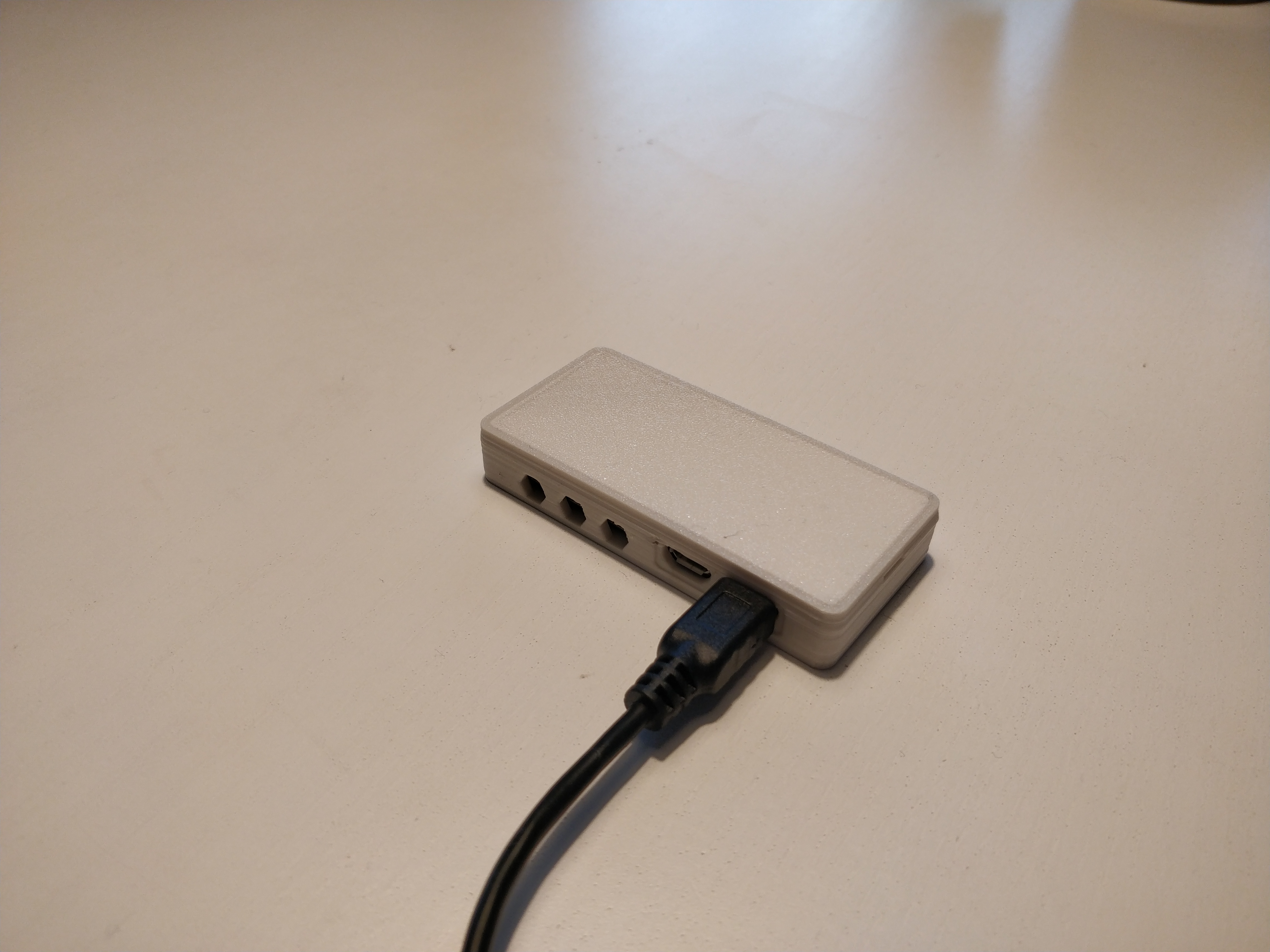 Vỏ Raspberry Pi Zero tối giản, phẳng