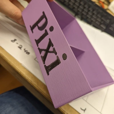 Chân Đựng Pixi Lớn Hơn