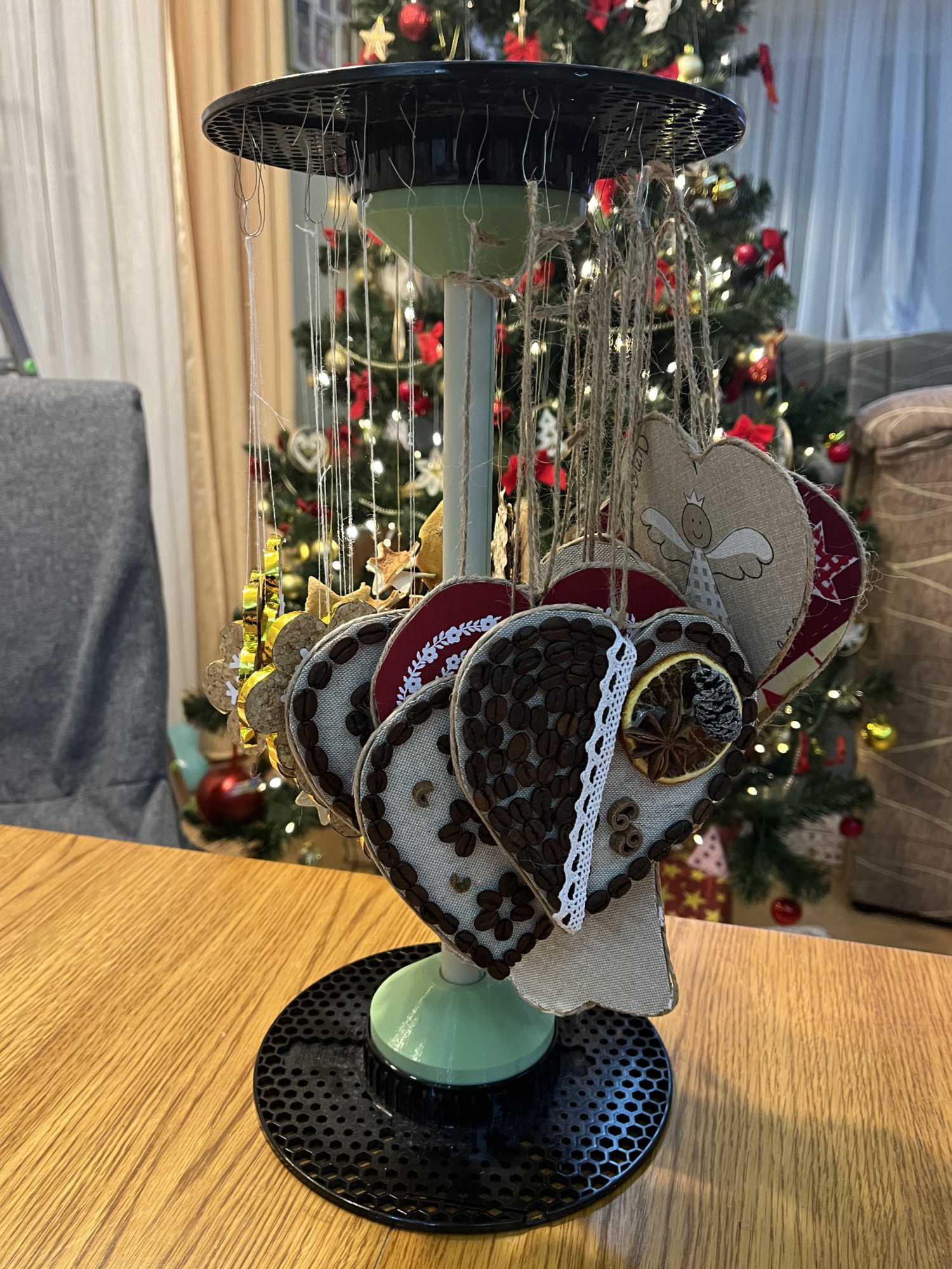 Chân đế ống cuộn chỉ