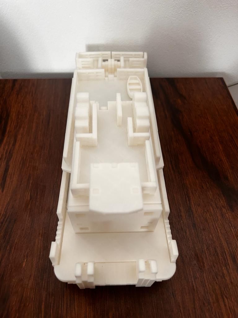 Thuyền Đẩy Hàng: Câu Đố 3D