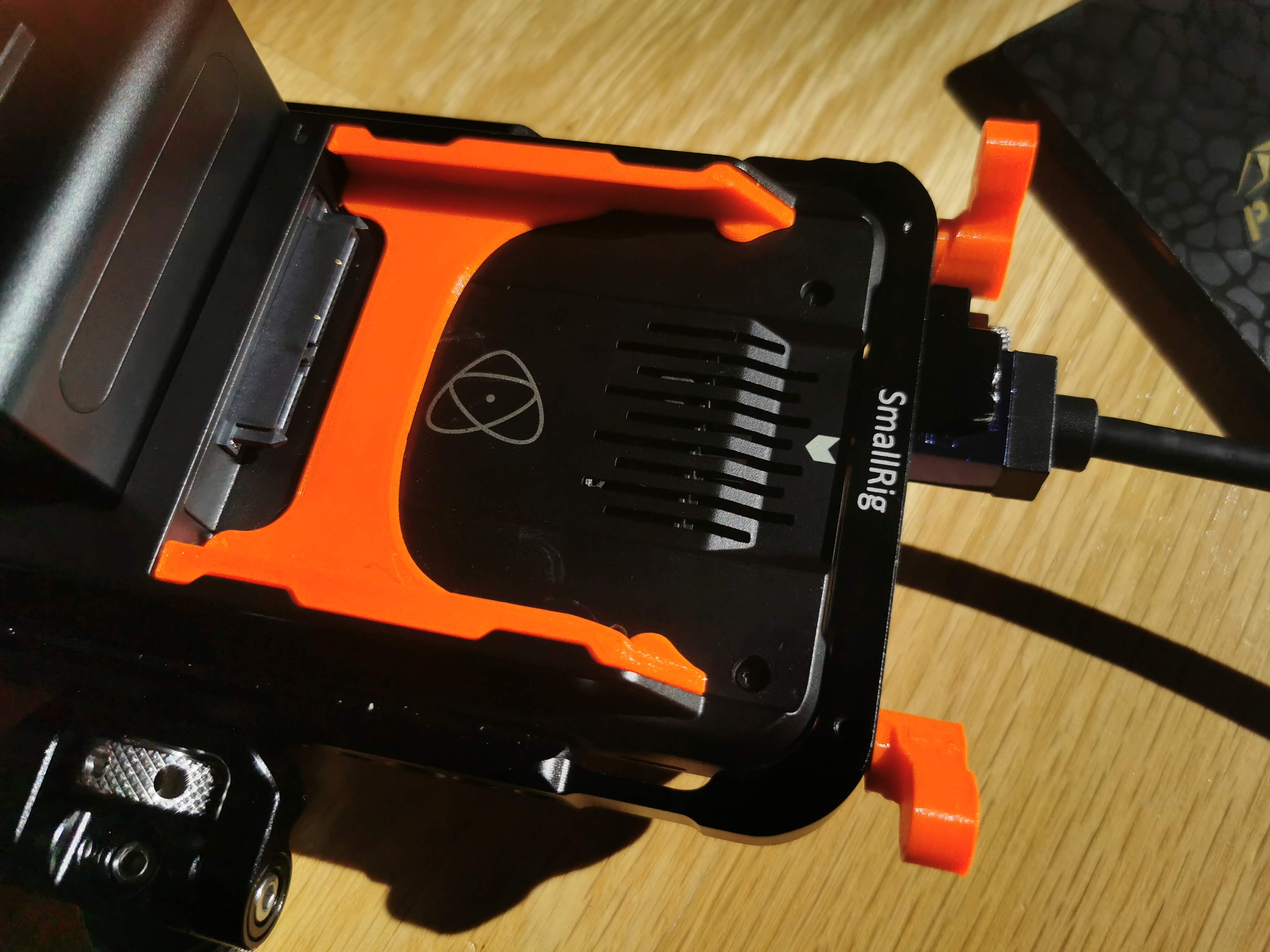 Bộ chuyển đổi SSD không cần dụng cụ cho Atomos Ninja V (có kẹp thêm cho Smallrig 2209)