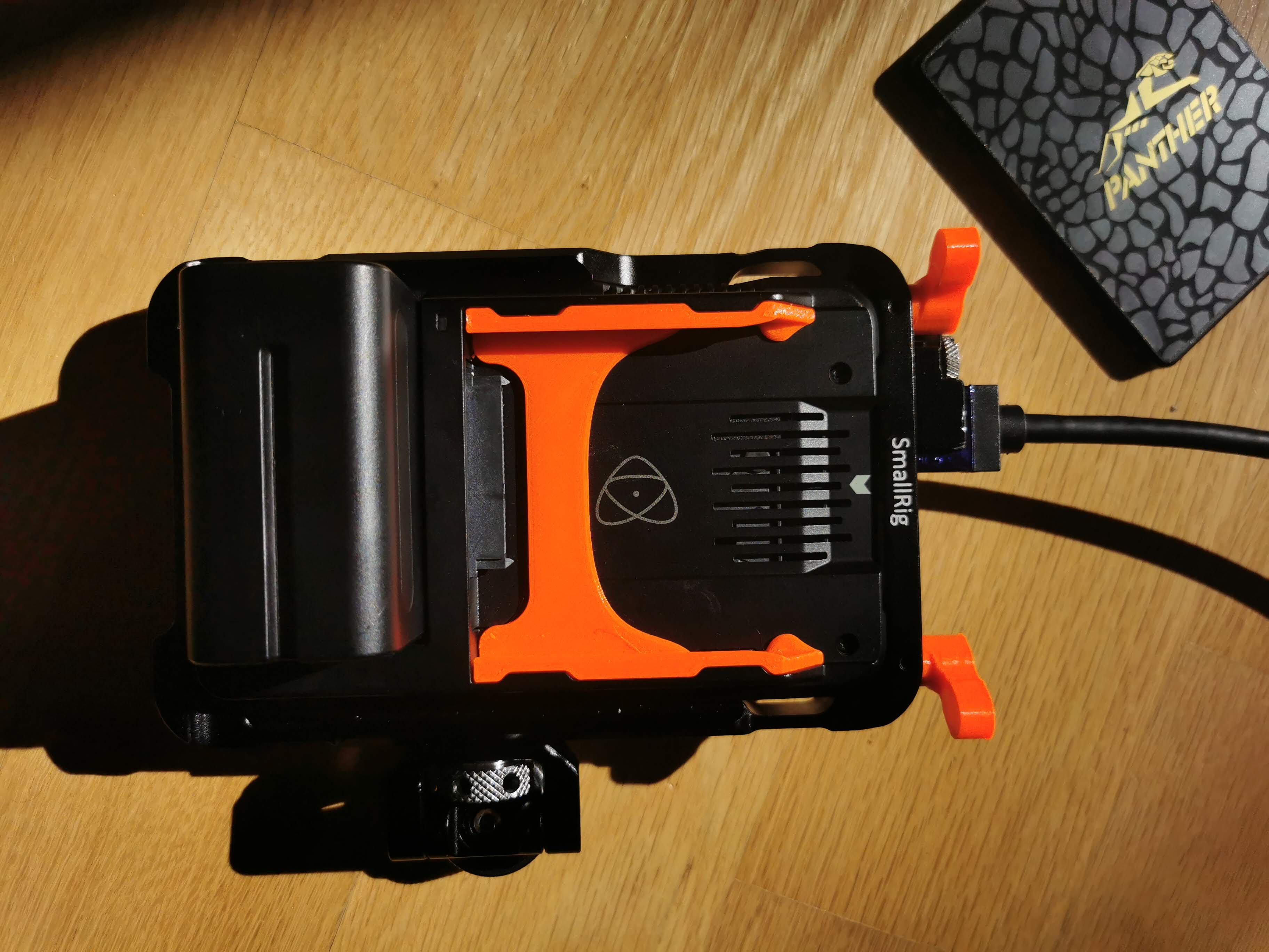 Bộ chuyển đổi SSD không cần dụng cụ cho Atomos Ninja V (có kẹp thêm cho Smallrig 2209)