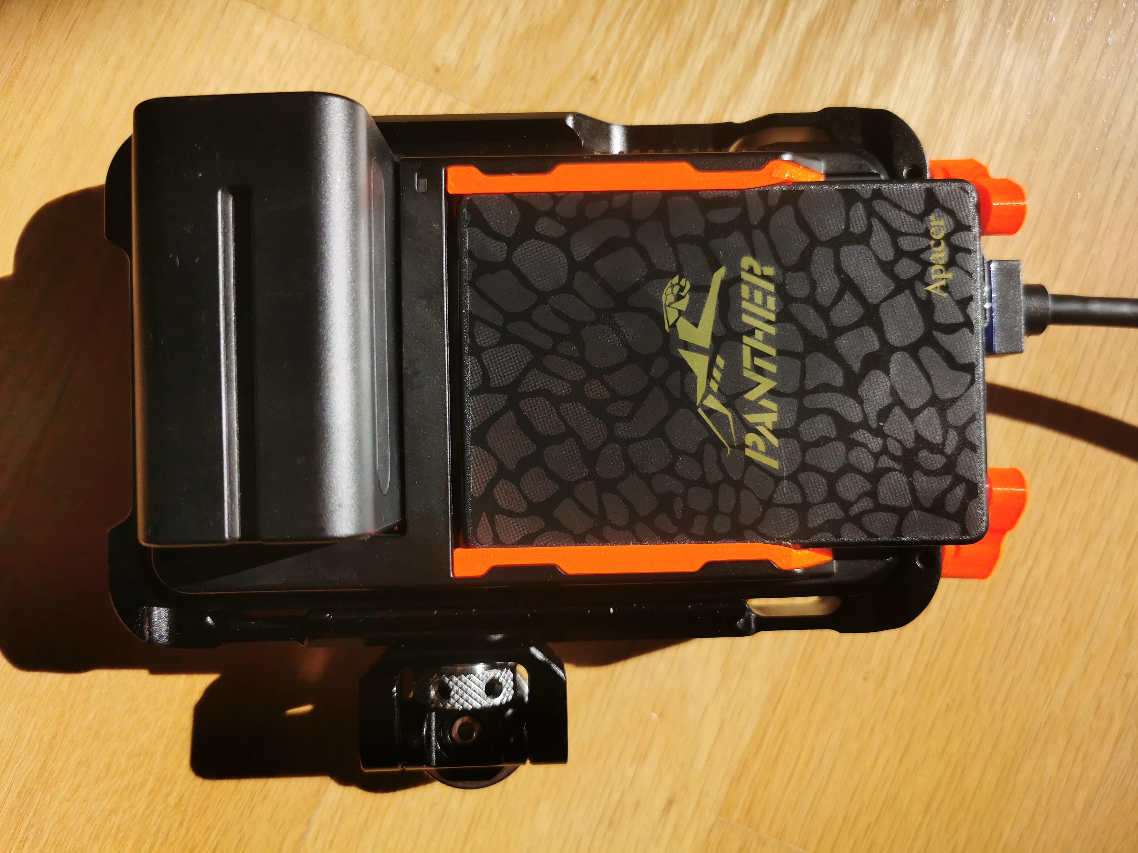 Bộ chuyển đổi SSD không cần dụng cụ cho Atomos Ninja V (có kẹp thêm cho Smallrig 2209)