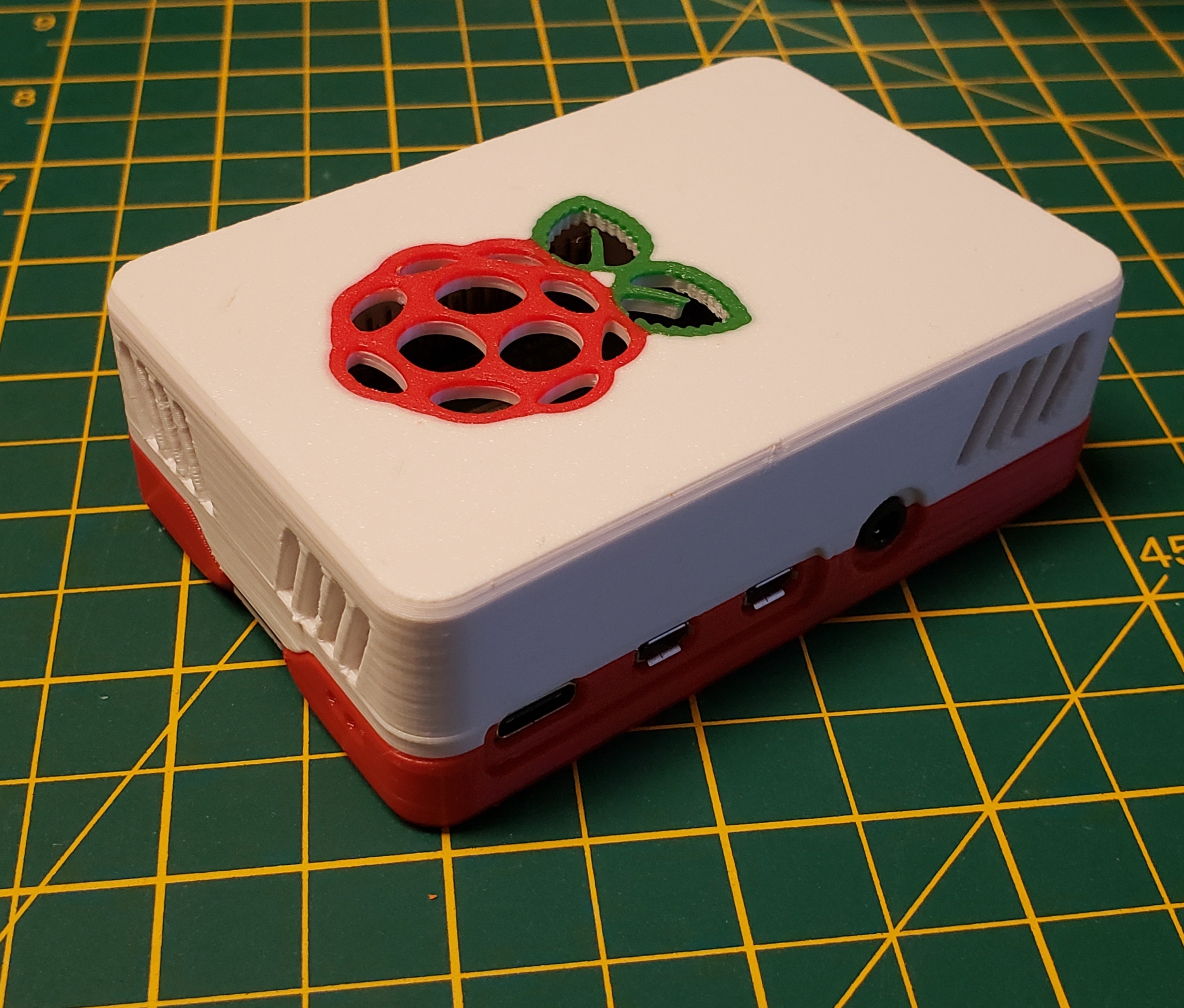 Vỏ Case Raspberry Pi 4B Tích Hợp Quạt 40mm (File Fusion 360)