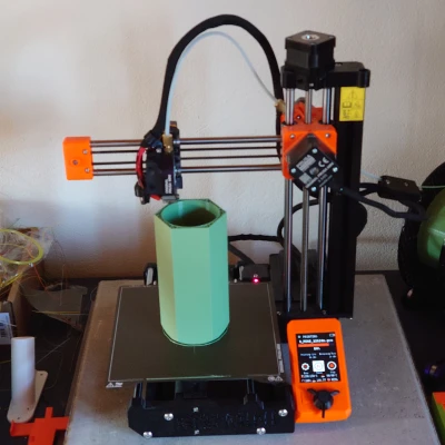 Tổ Ong Đơn Độc