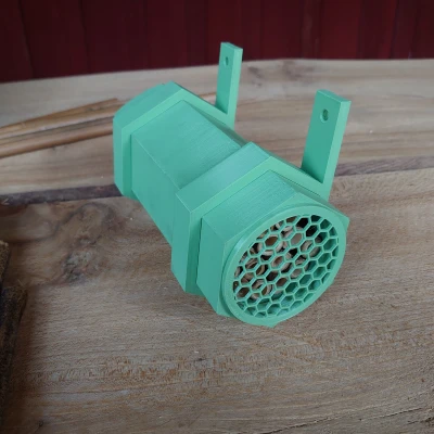 Tổ Ong Đơn Độc