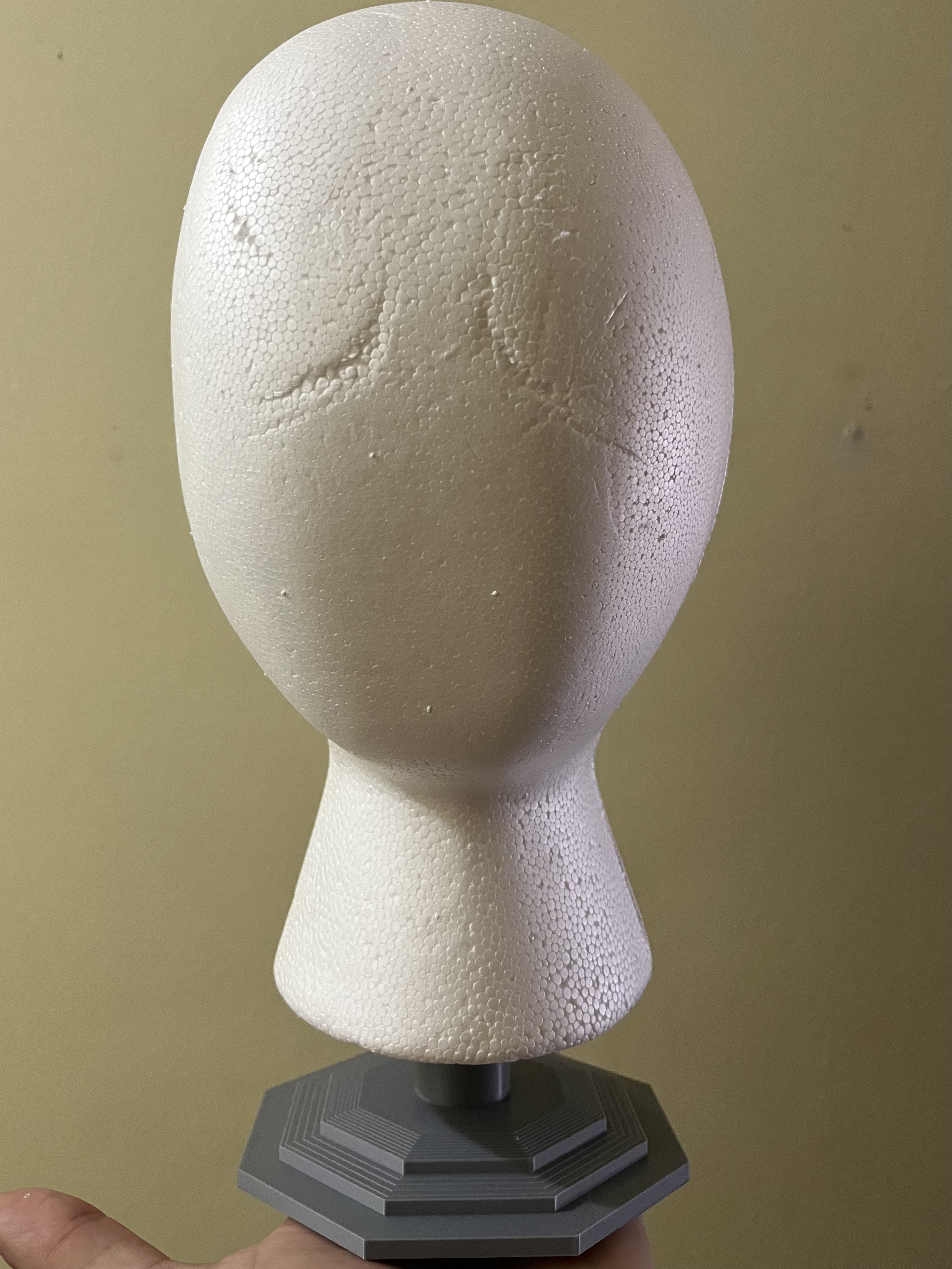 Chân Đế Đầu Ma-nơ-canh