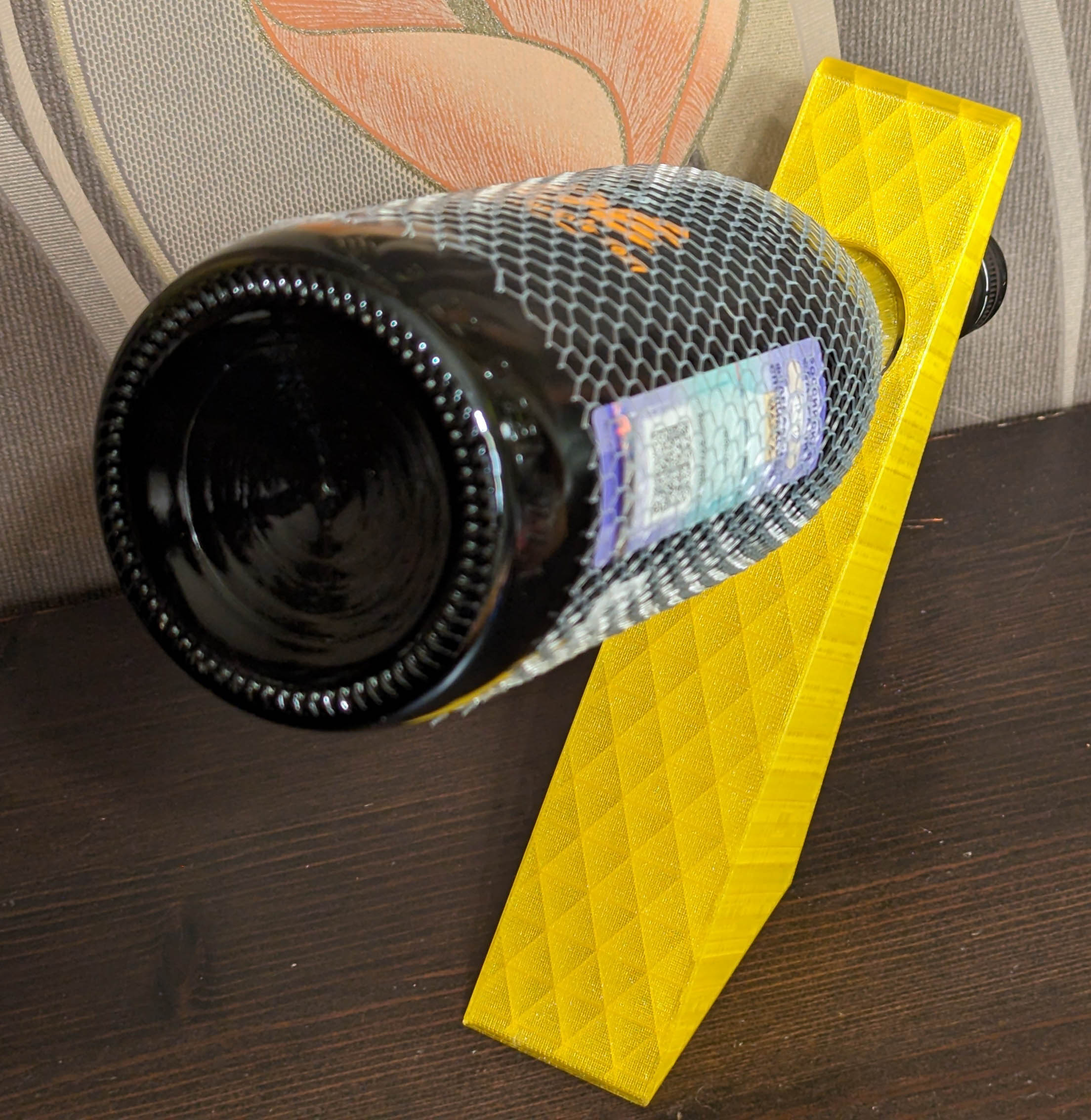 Giá đỡ chai rượu vang sáng tạo