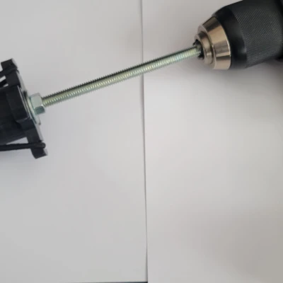 Dụng cụ trộn sơn gắn máy khoan