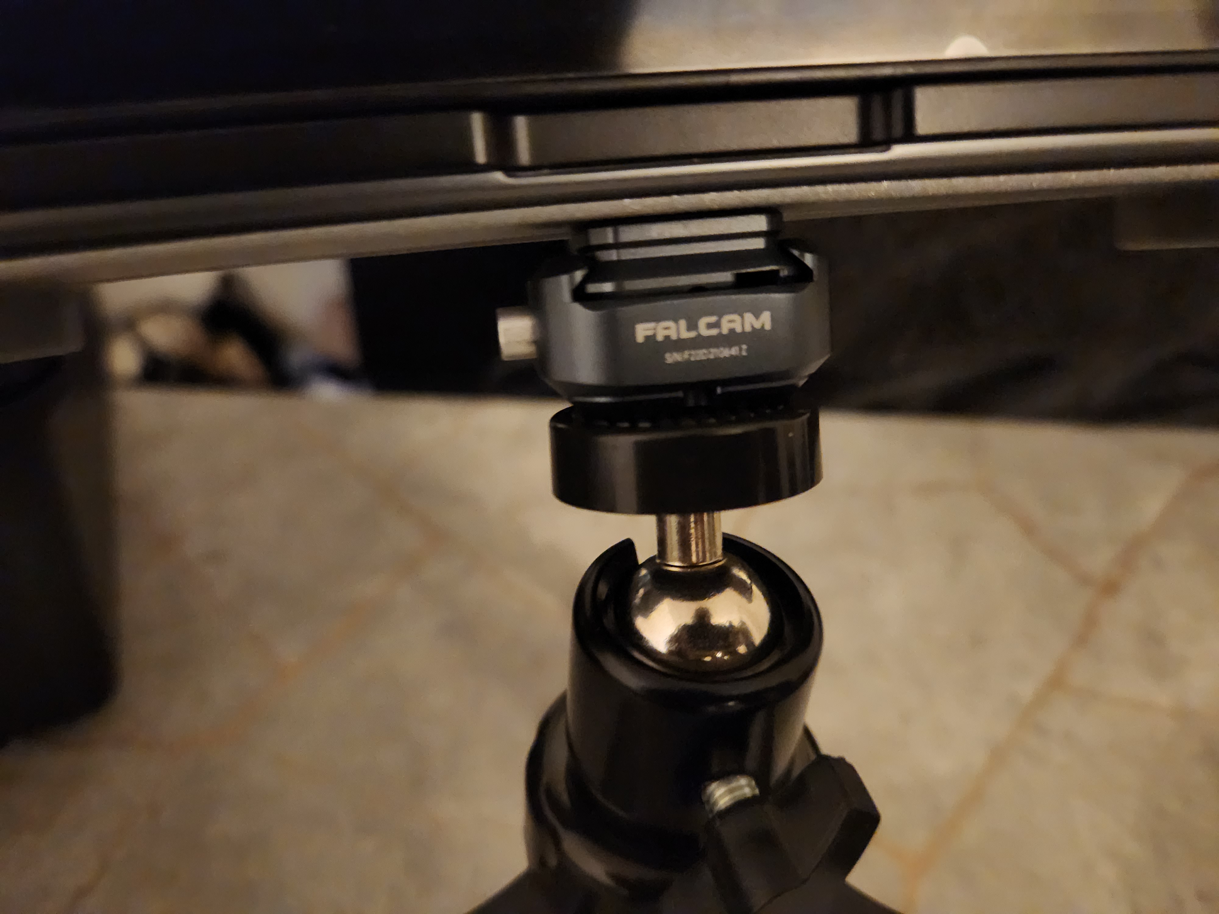 Chân đế/càng cho Miraco