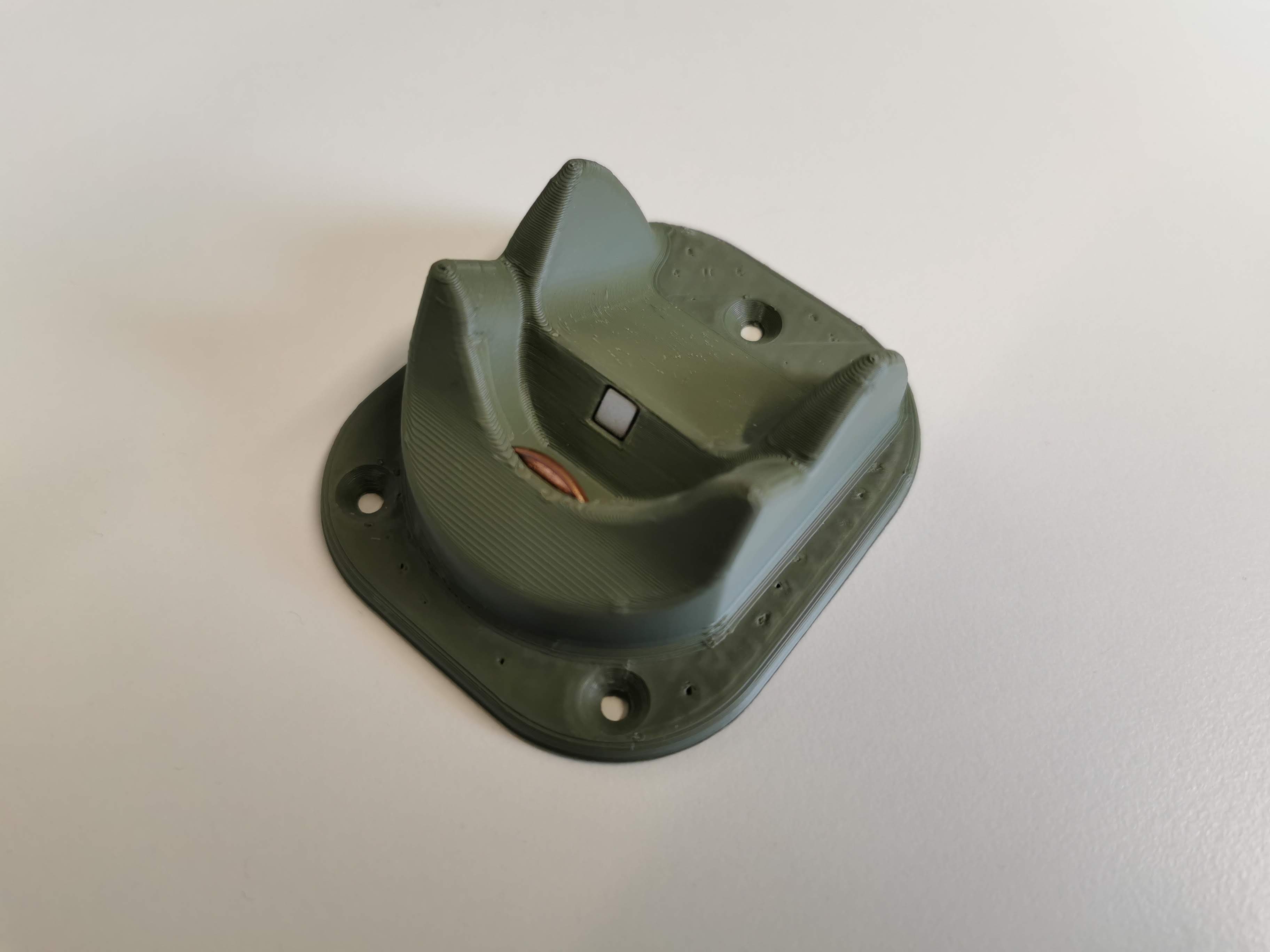 UnderTable - Dụng Cụ Mở Nắp Chai