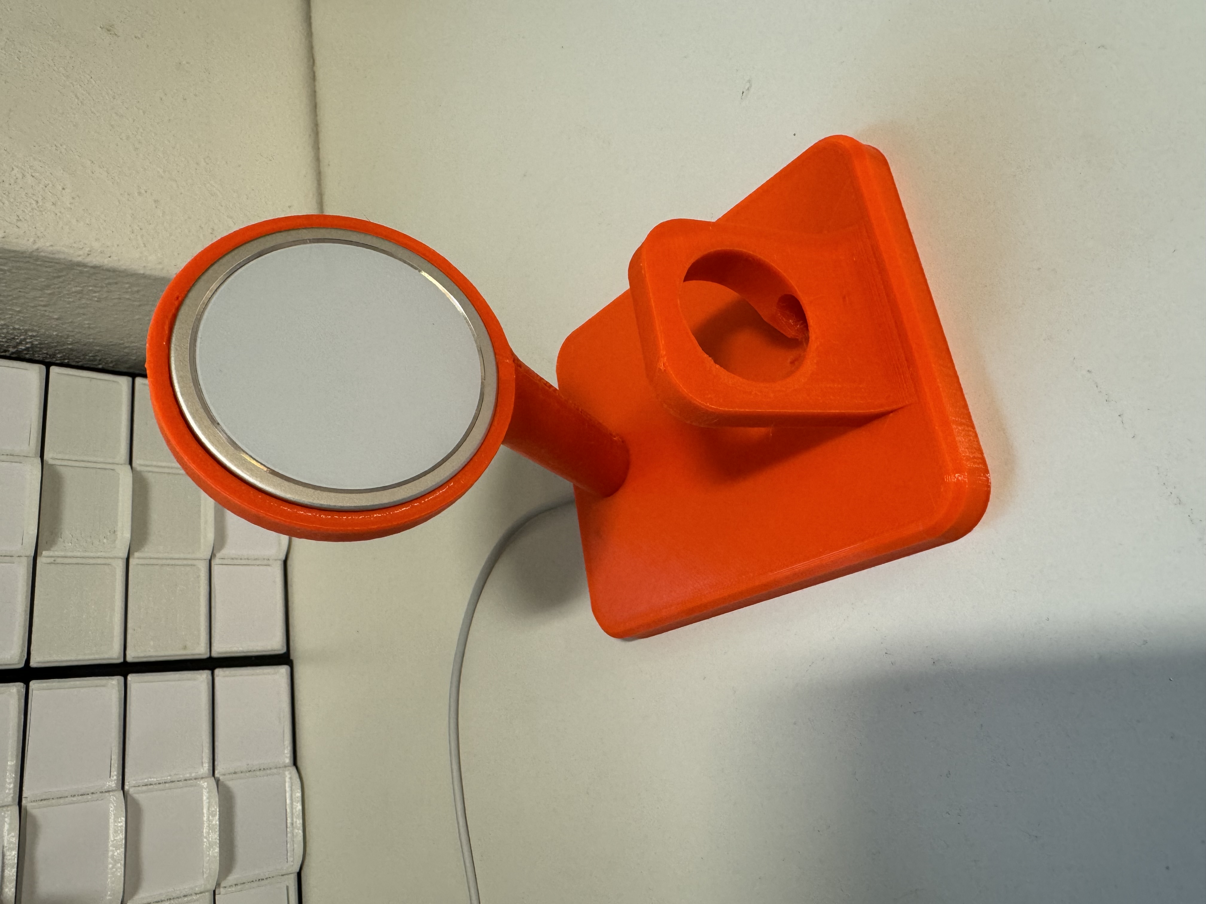 Giá đỡ iPhone và iWatch