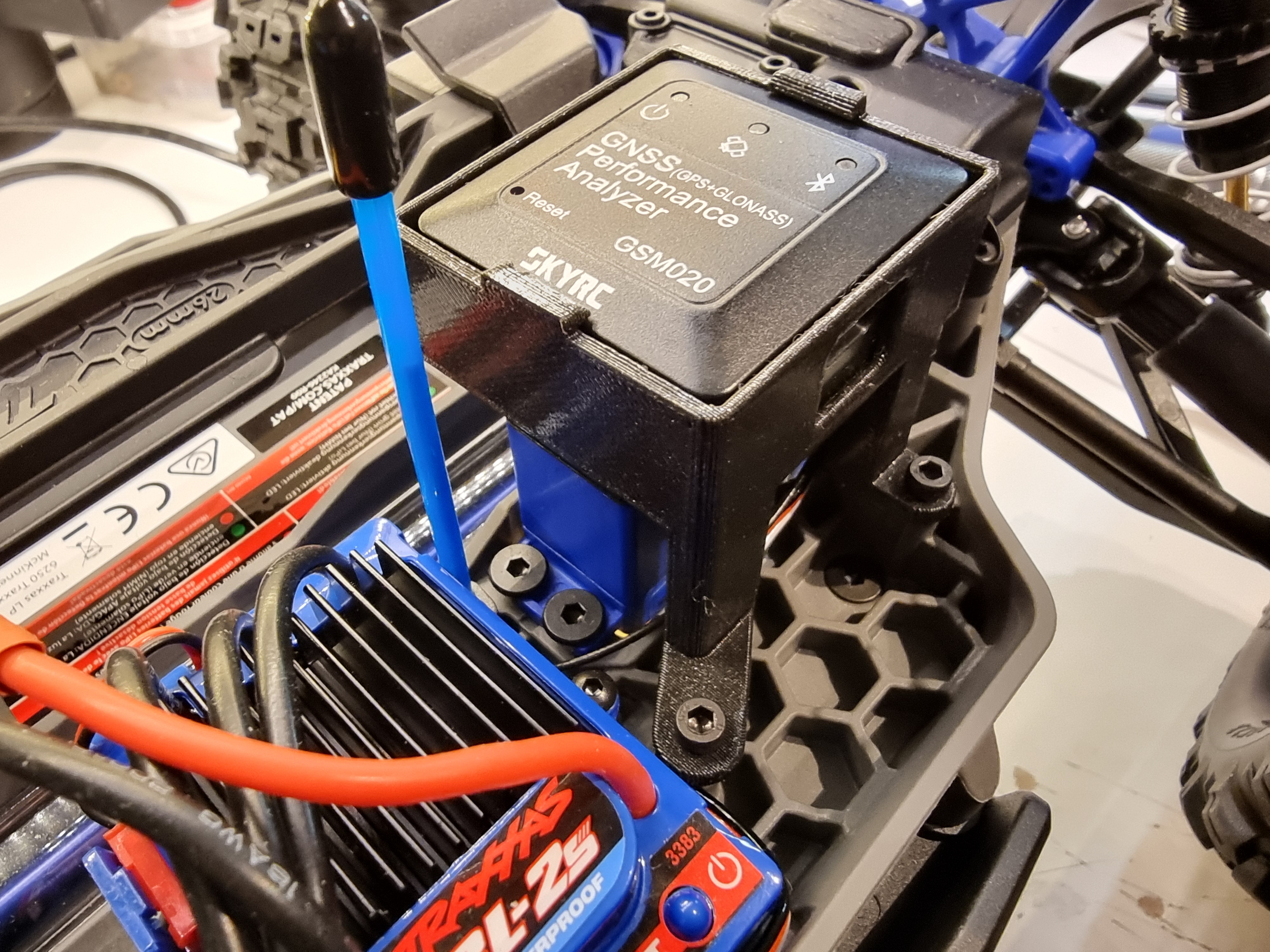 Đế Gắn SkyRC GSM020 Cho Traxxas Stampede BL-2s và Hoss 4x4