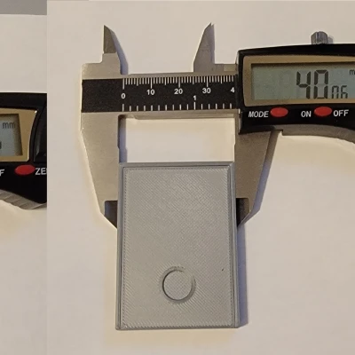 Hộp đựng thẻ SD