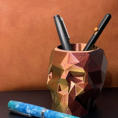 Chậu Cắm Bút Hình Đầu Lâu Low Poly