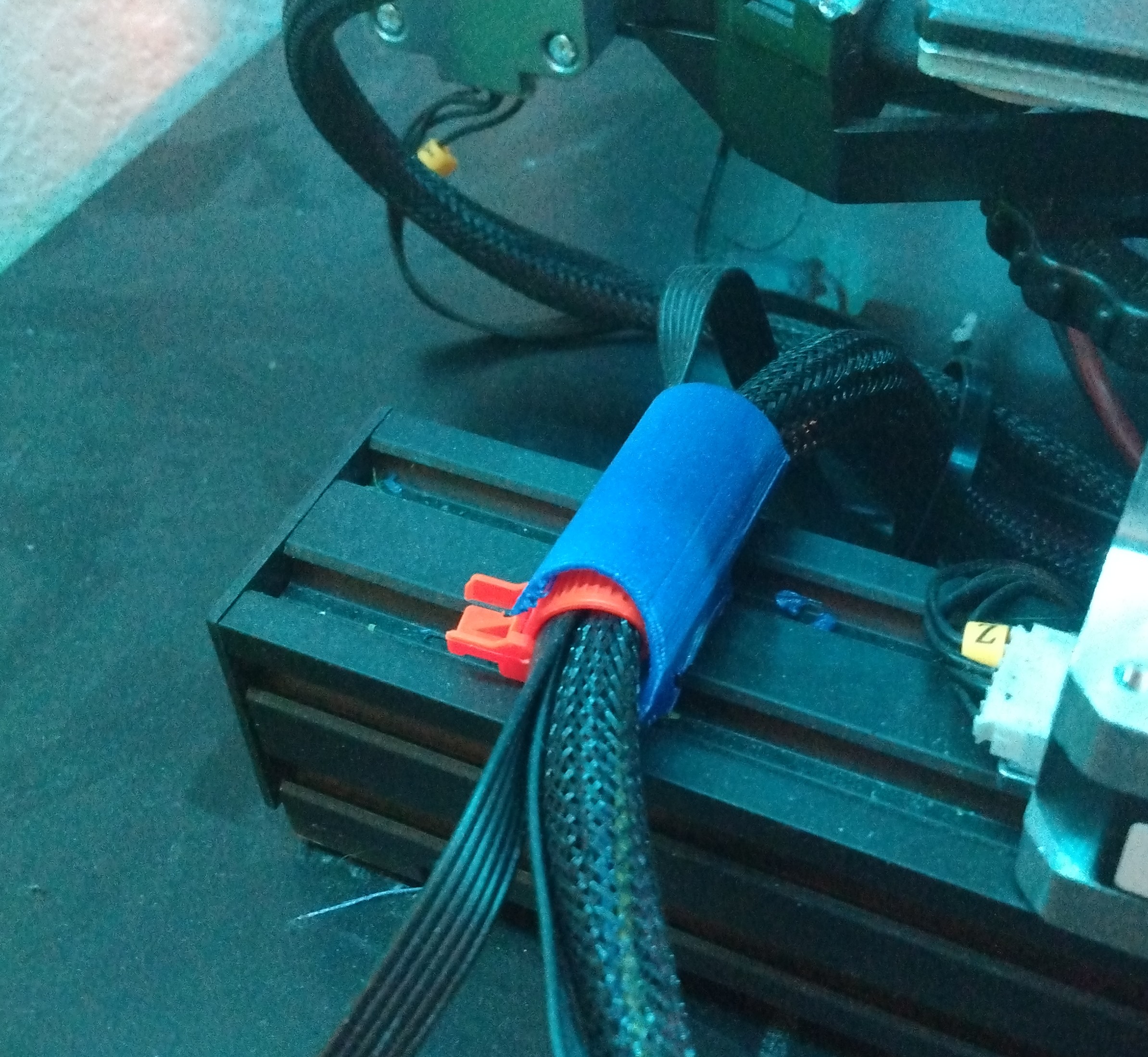 Dẫn Dây Gắn Ngoài Cho Ender 3