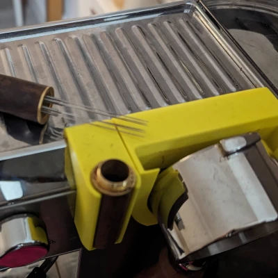 Kệ Giữ Dụng Cụ Phân Phối Cà Phê DeLonghi Dedica CDT