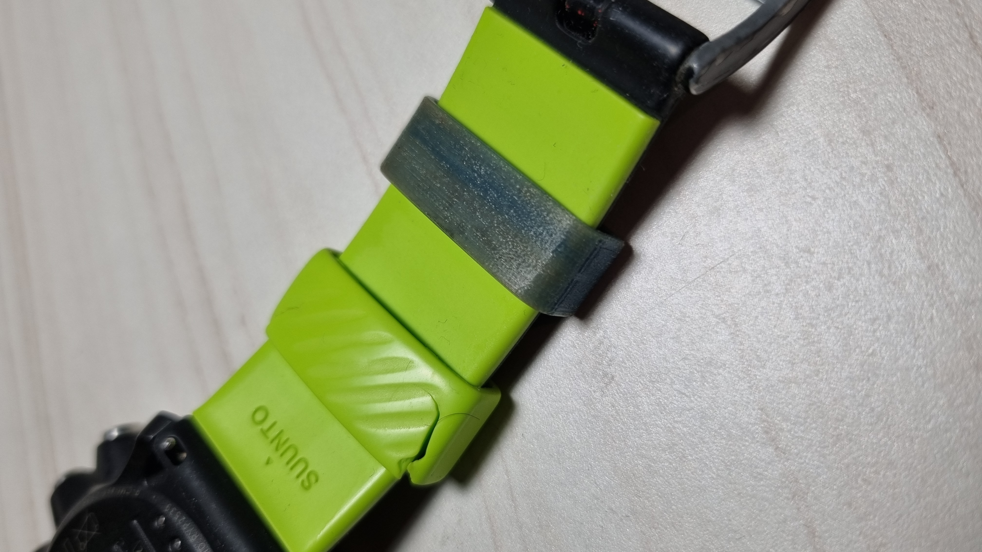 Vòng khóa dây Suunto 9