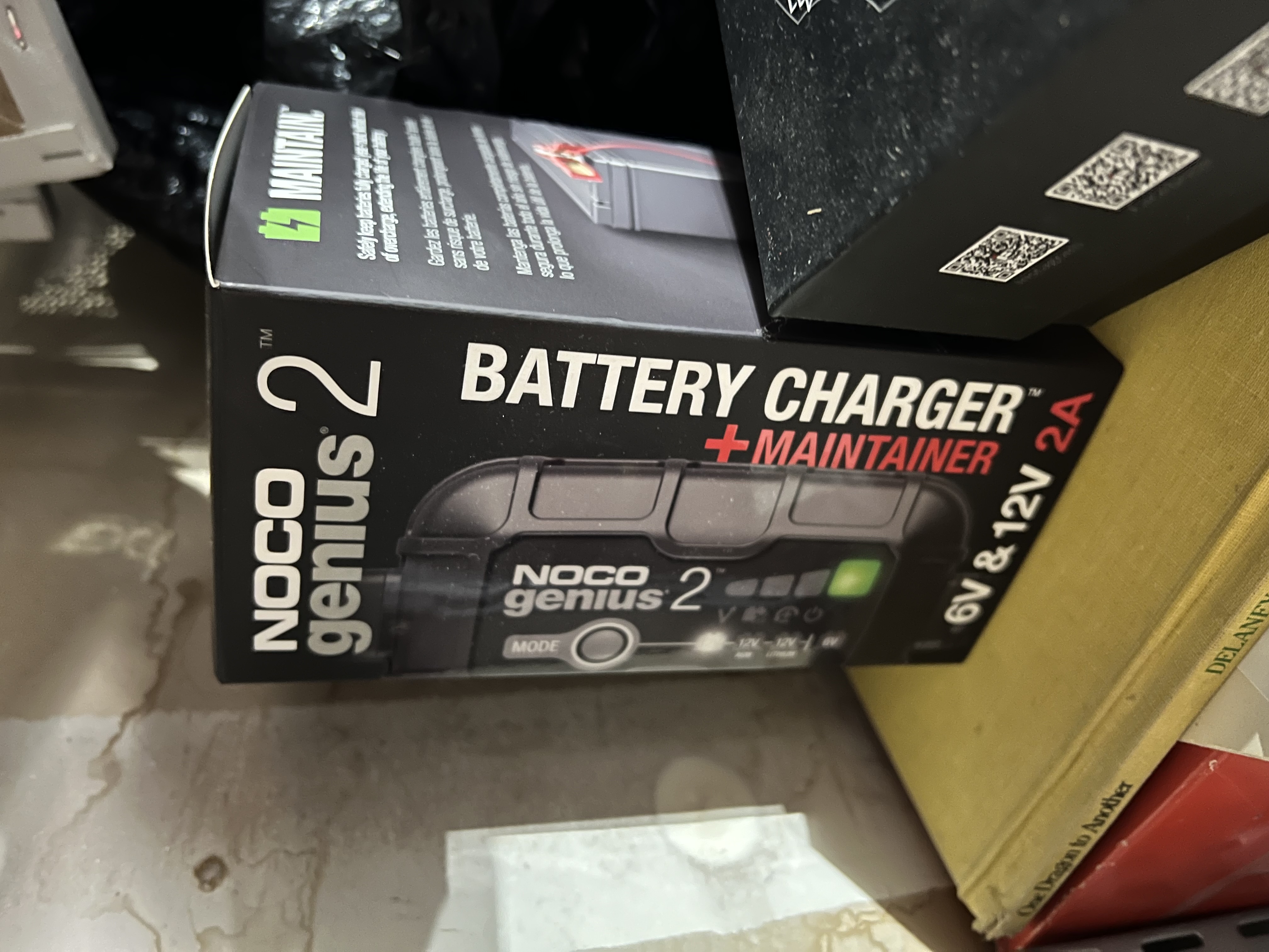 Pat Gắn Dây Sạc Noco Cho Sườn Xe Máy