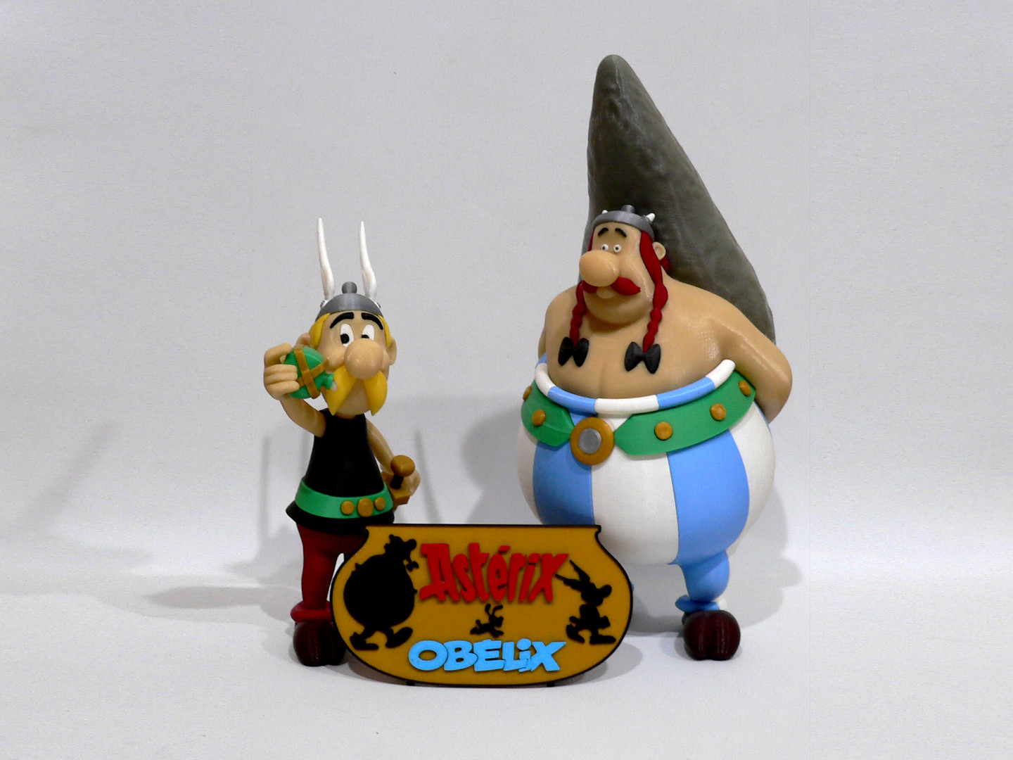 Logo Asterix và Obelix