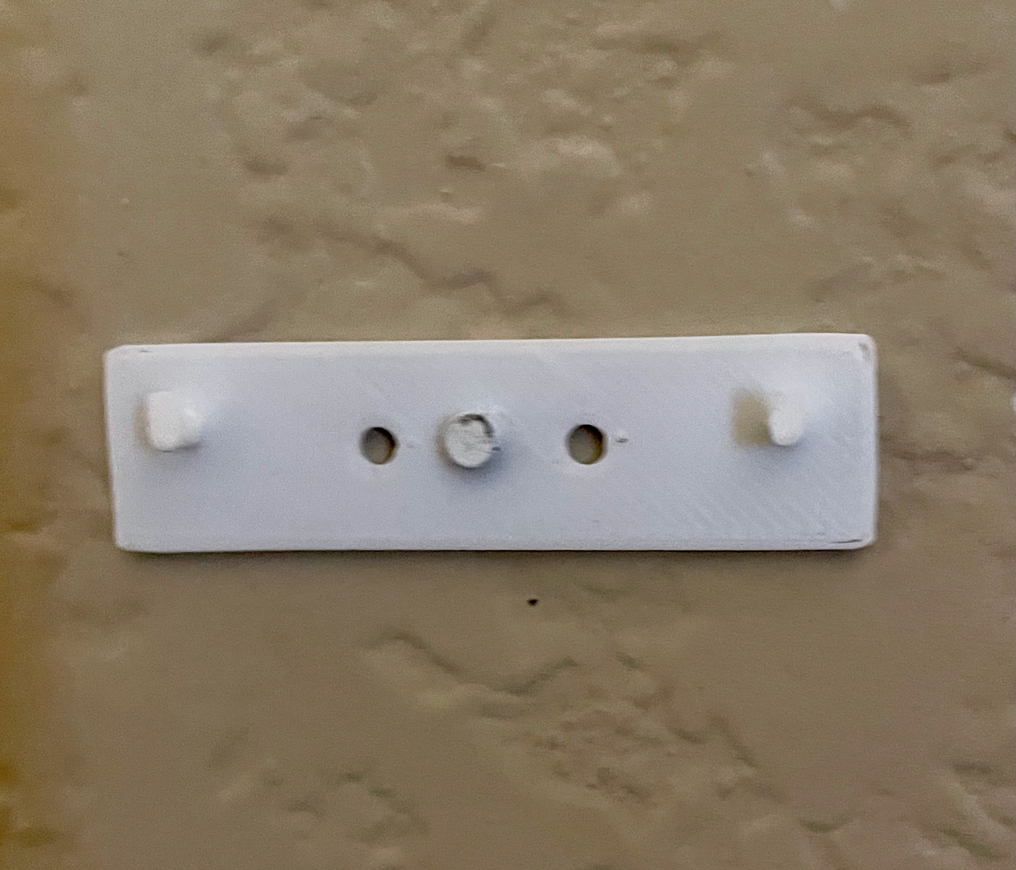 Giá treo tường cho cảm biến Eve Room đo nhiệt độ, độ ẩm, chất lượng không khí