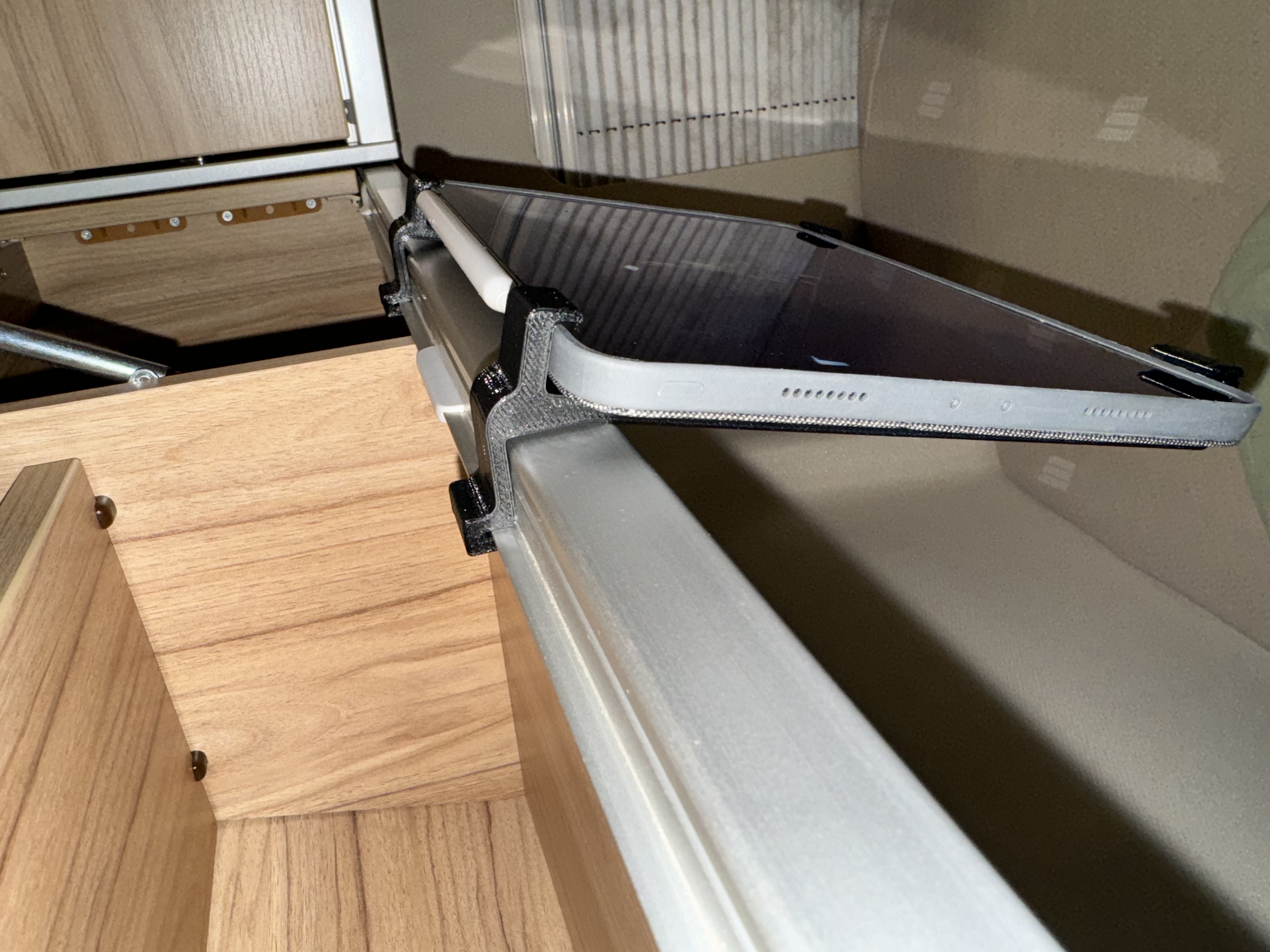 Giá đỡ iPad/máy tính bảng cho Hymer GrandCanyonS