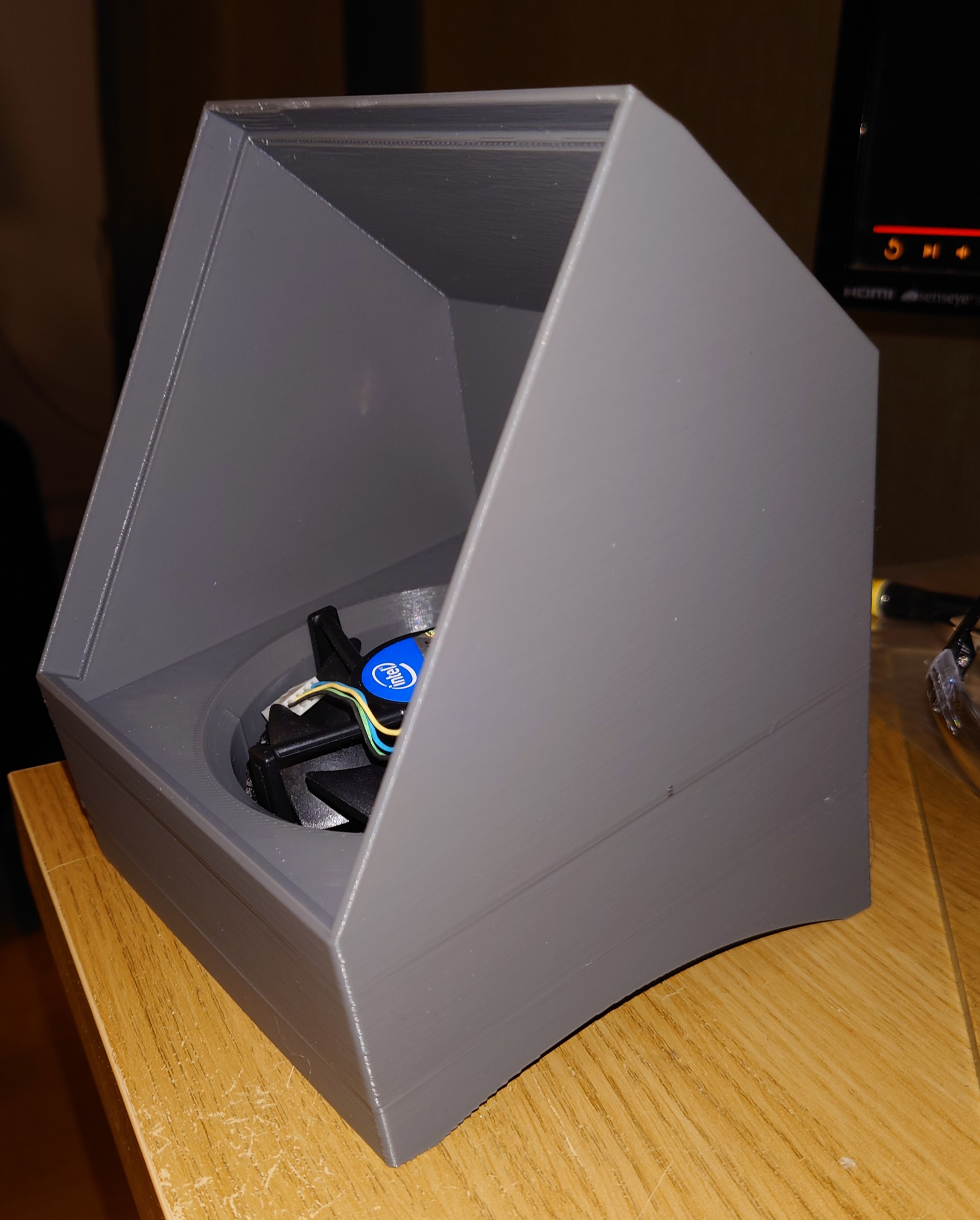 Máy hút khói hàn cho quạt CPU Intel 92mm