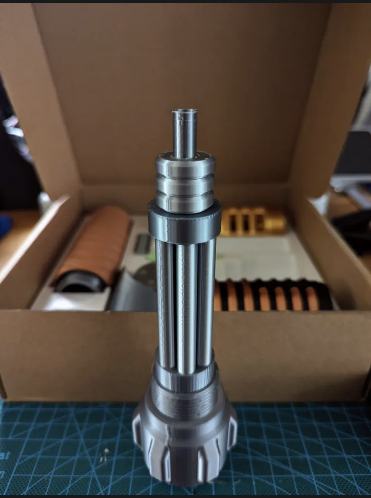 Lắp ráp Lightsaber Tùy chỉnh (Không keo, Không đế in)