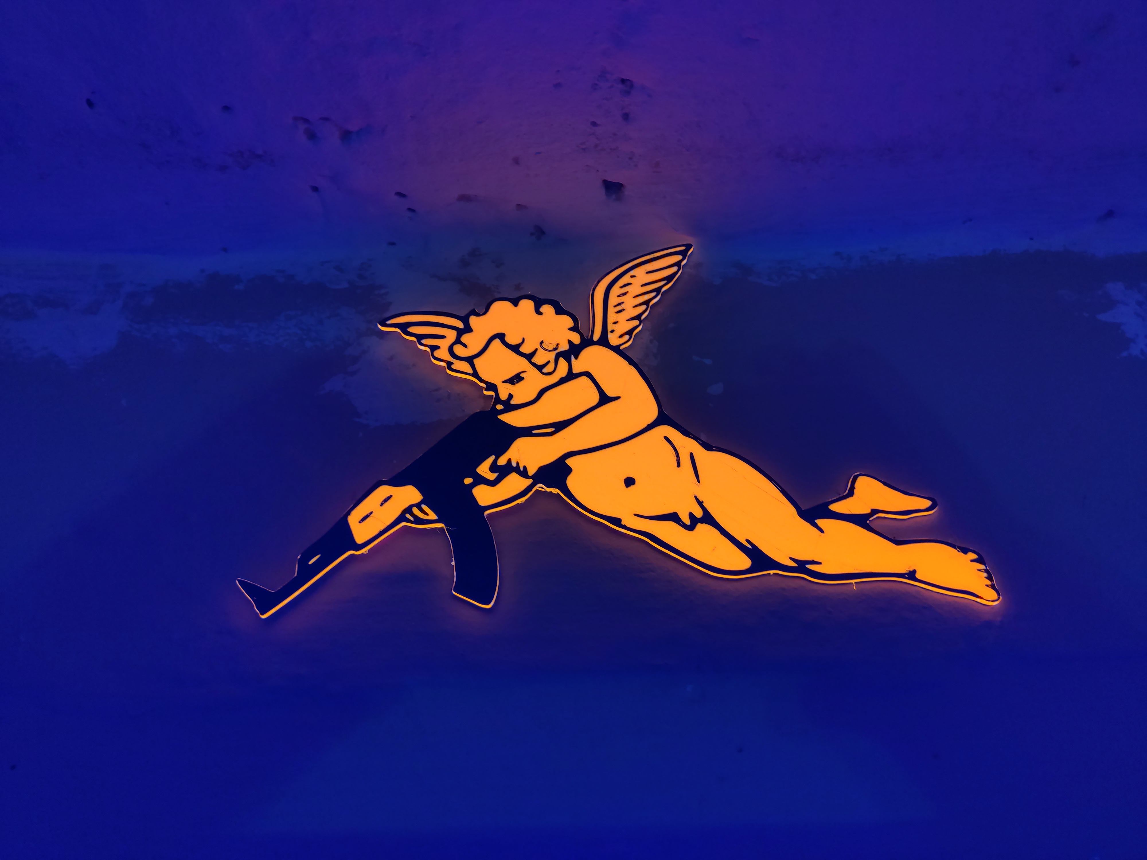 Thiên Thần Kèm Súng AK