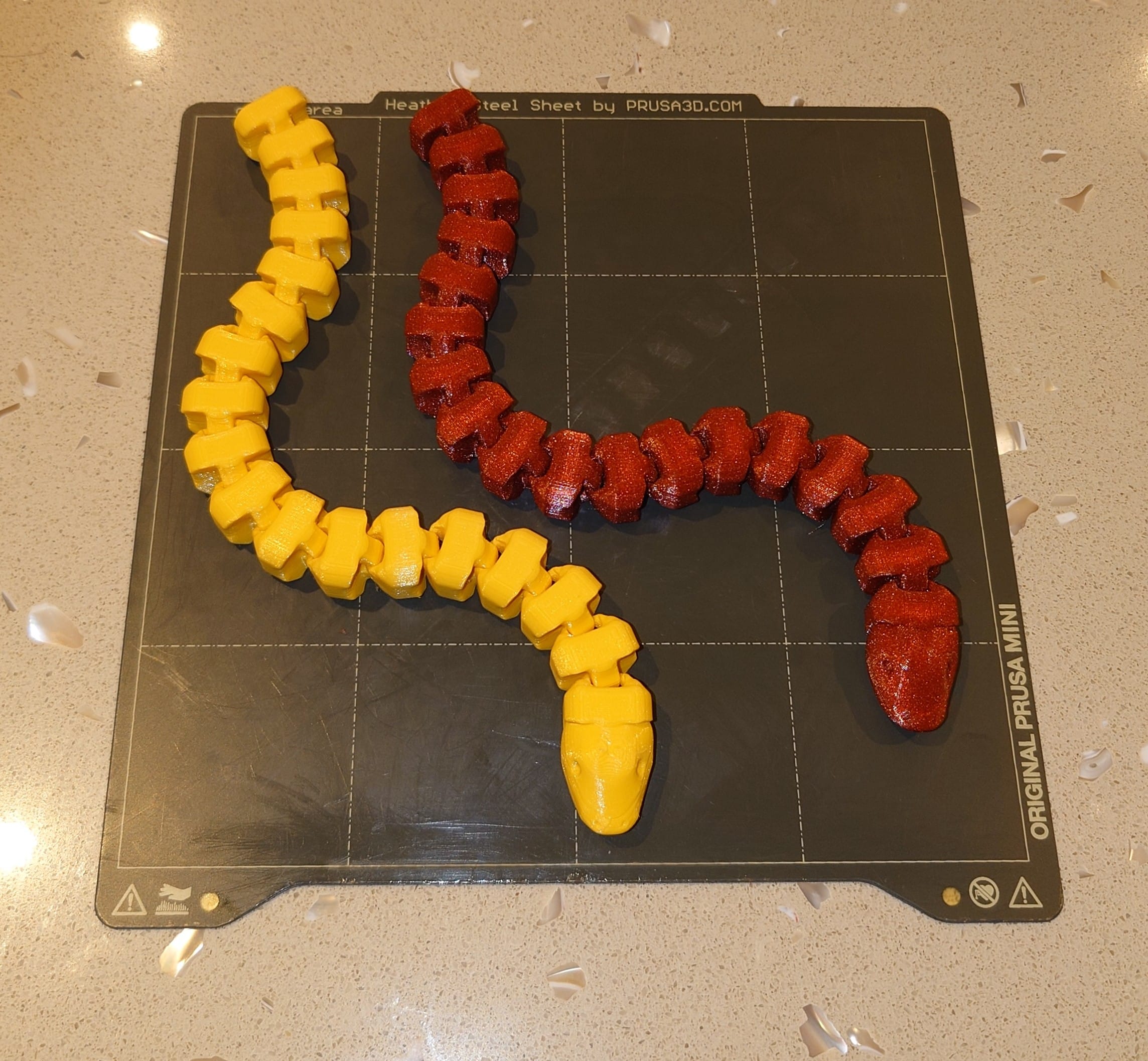 Rắn Khớp Nối Đồ Chơi (Articulated Snake Toy)