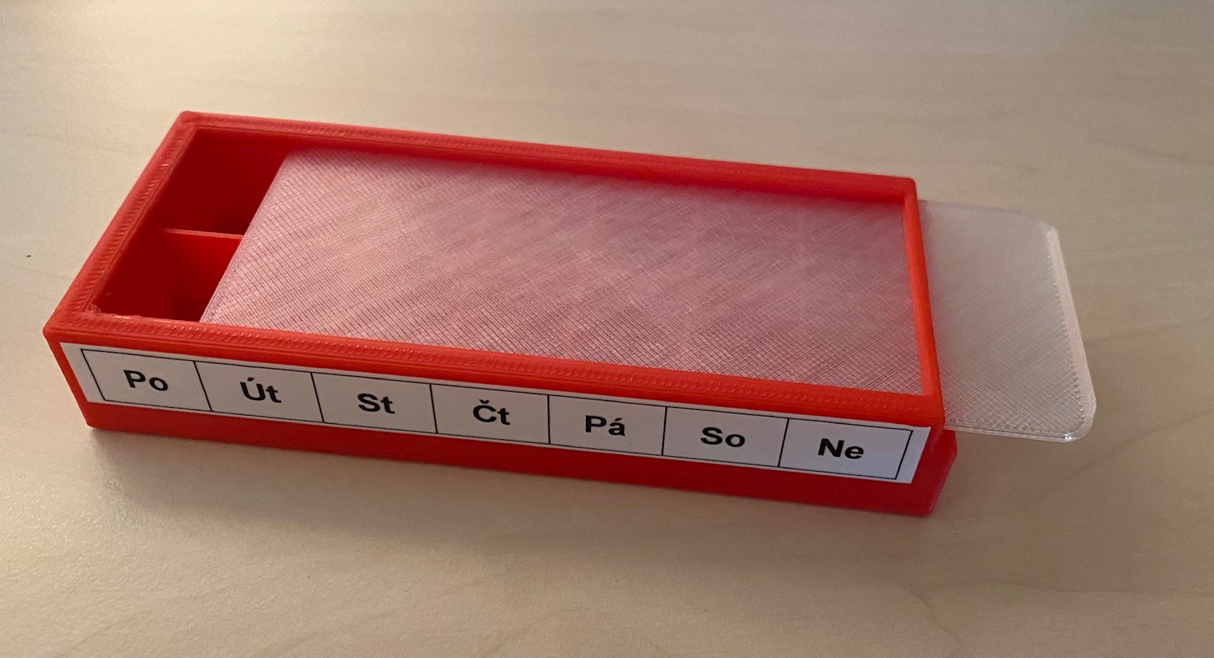 Hộp đựng thuốc Krabička na léky