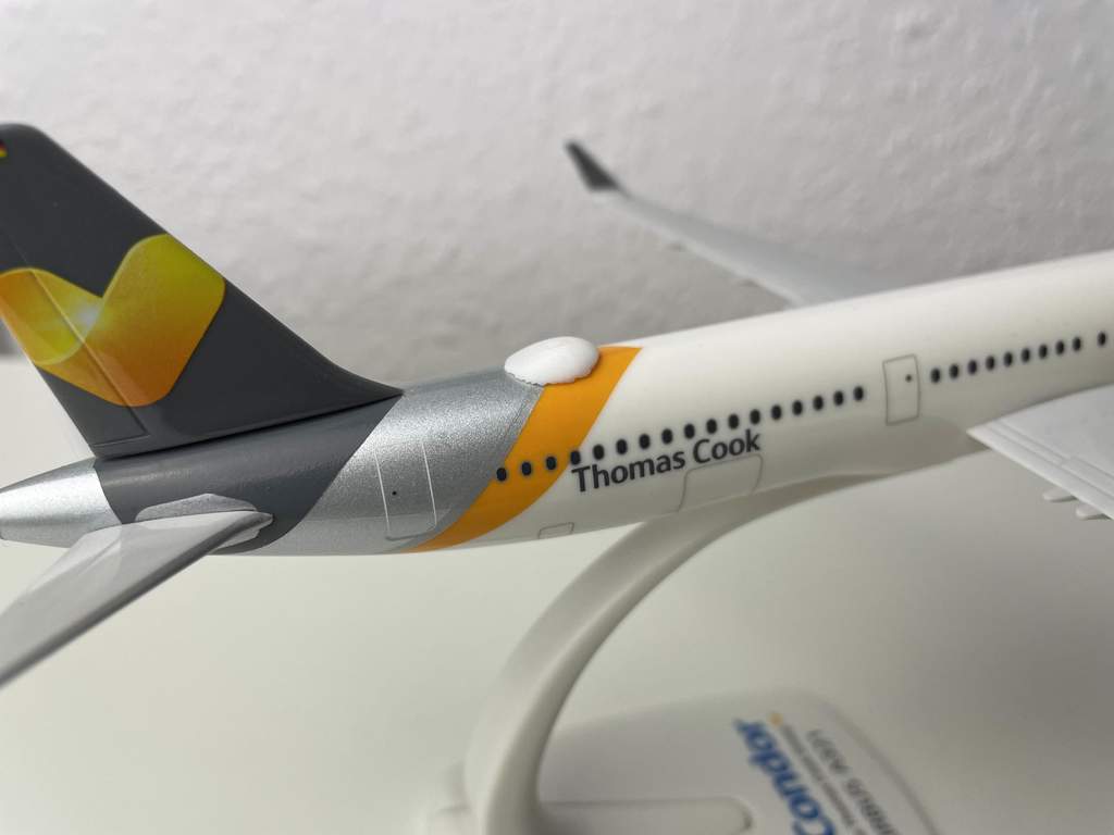 Mô hình ăng-ten Satcom Máy bay Airbus A320 Gia đình Tỷ lệ 1:200