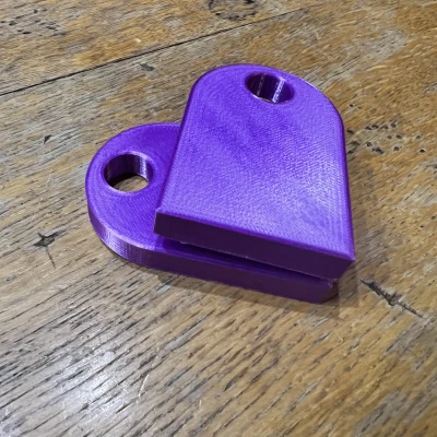 Mặt Dây Chuyền Trái Tim Gạch (2 Mảnh)