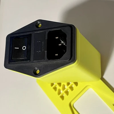 Đế gắn ổ cắm IEC C14 RatRig VCore 3 cho dòng Schaffner FN 284