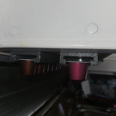 Giá treo cà phê viên nén dưới gầm