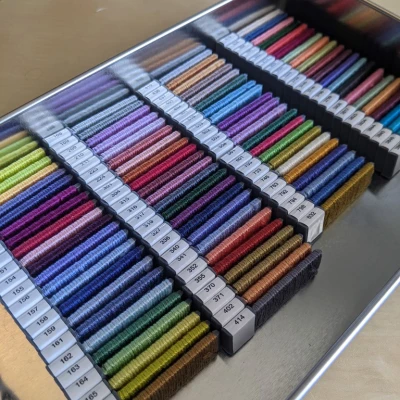 Mẫu Cuộn Chỉ Thêu Tháo Lắp Nam Châm