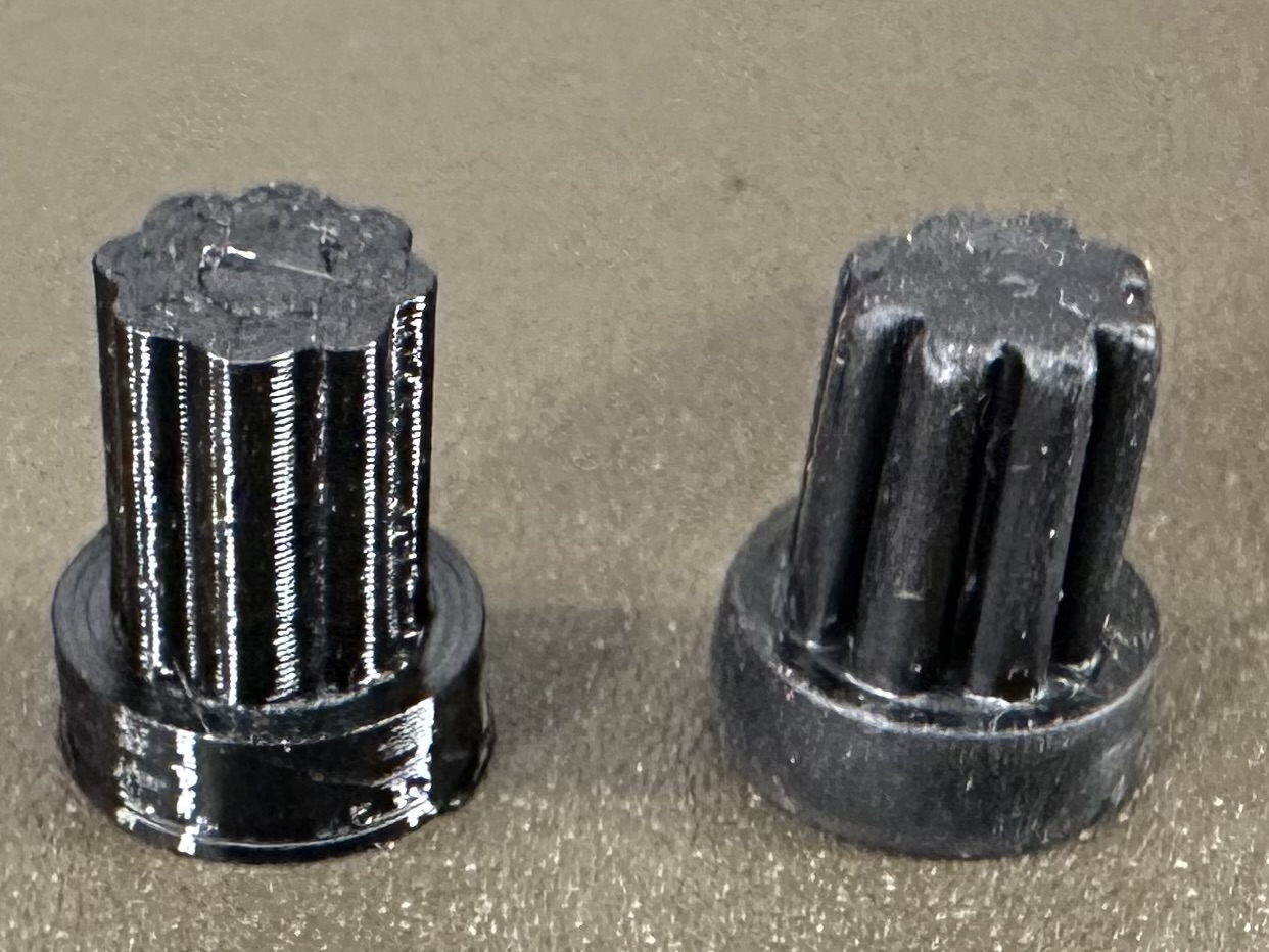 Chân đế máy xay cà phê bị mất... 14mm x 9mm có đế 4mm