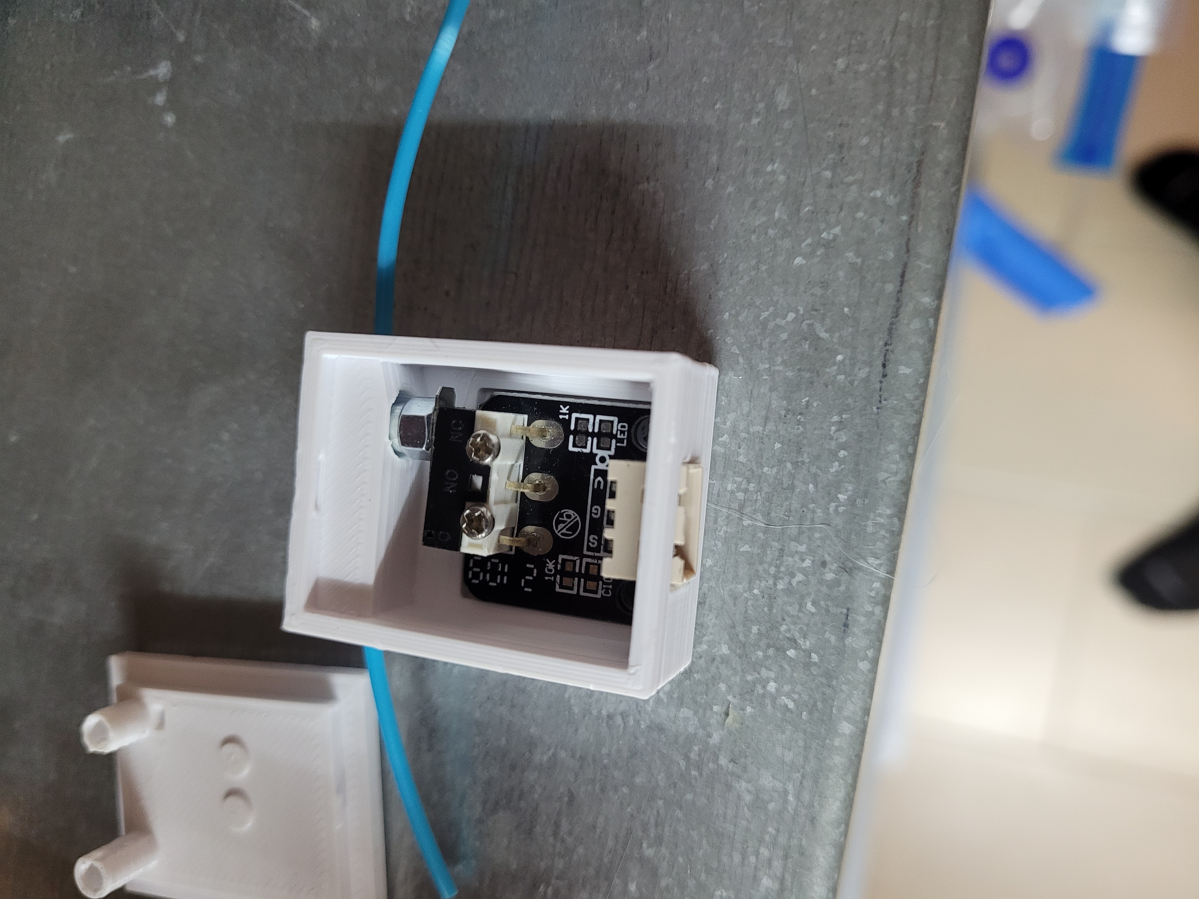 Bộ dẫn dây sợi có cảm biến báo hết dây cho Ender 3