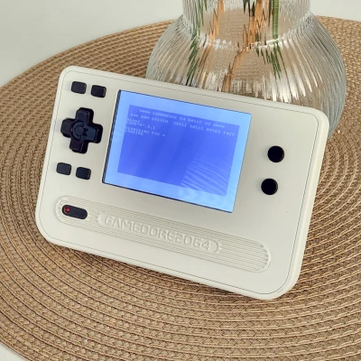 Gamedore 2064: Máy chơi game cầm tay "hàng thửa" chạy Raspberry Pi