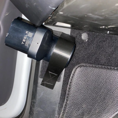 Giá Đỡ Adapter CCS2 Cho Tesla S/X