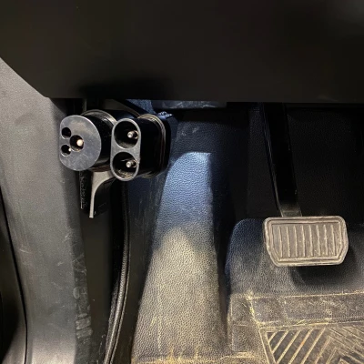 Giá Đỡ Adapter CCS2 Cho Tesla S/X