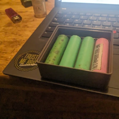 Hộp Pin 18650 Xếp Chồng Gridfinity