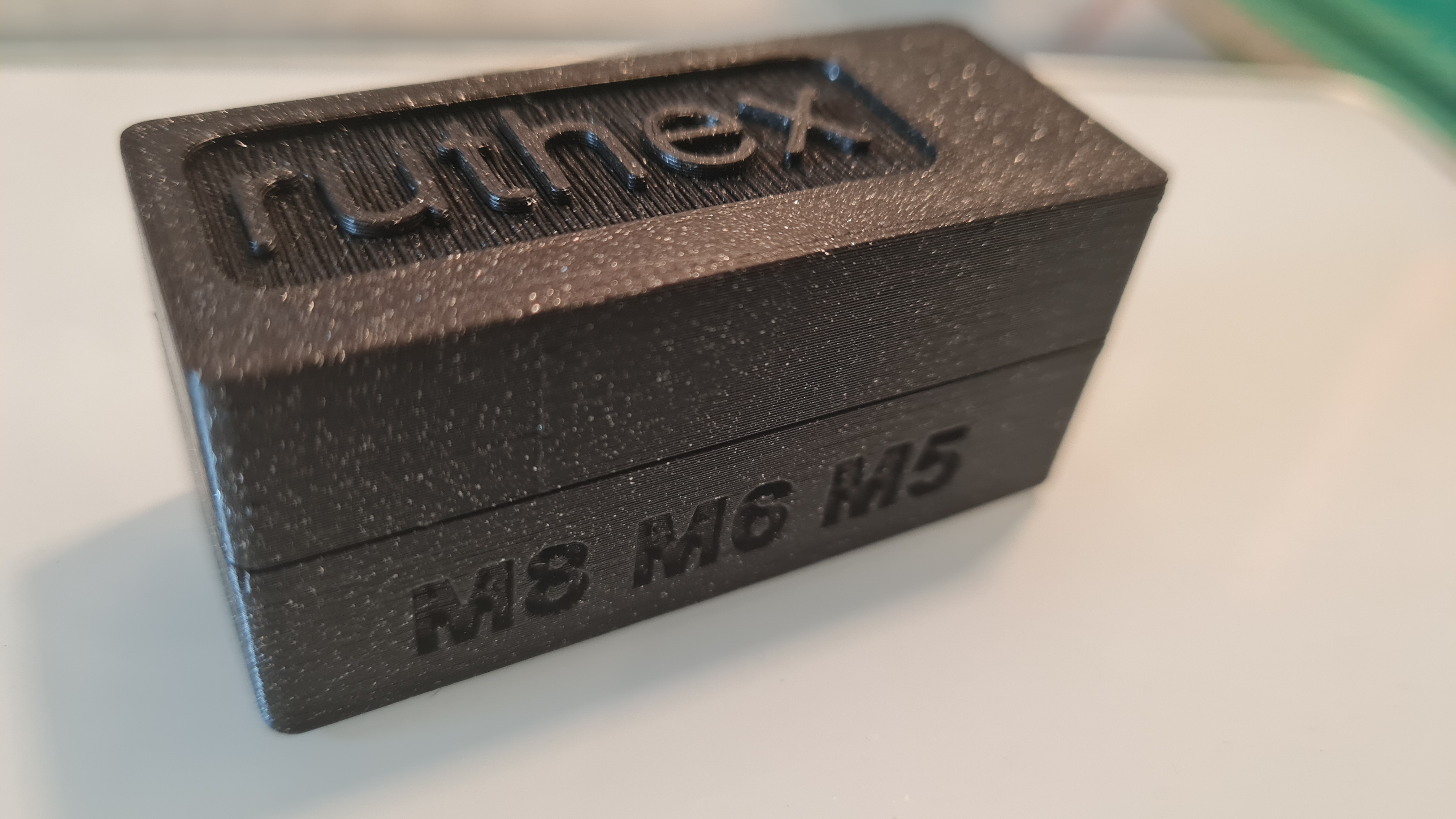 Hộp Đựng Dụng Cụ Chèn Ren Ruthex M2-M8