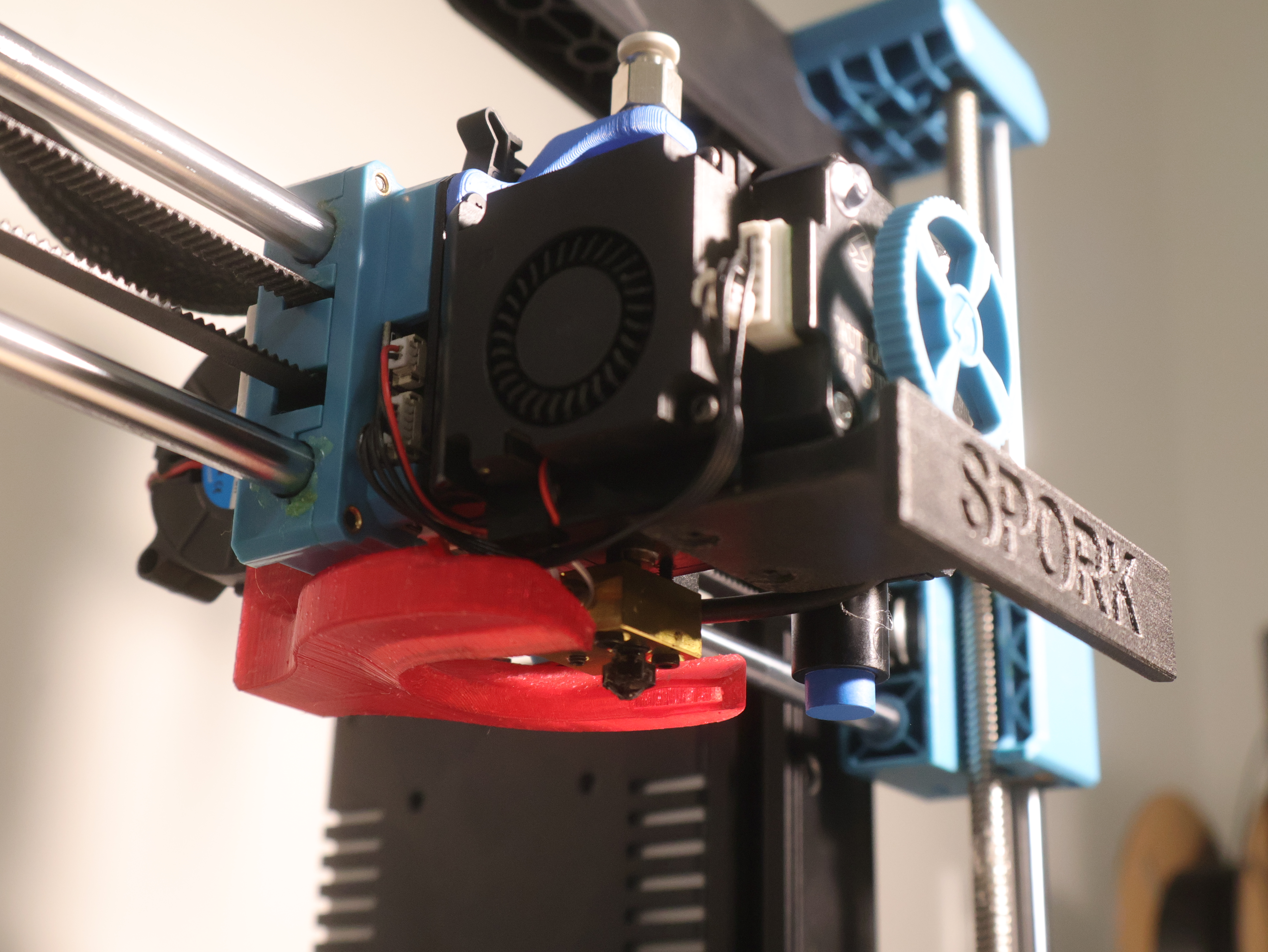 SV06 Bulldozer: Tự động đẩy bản in