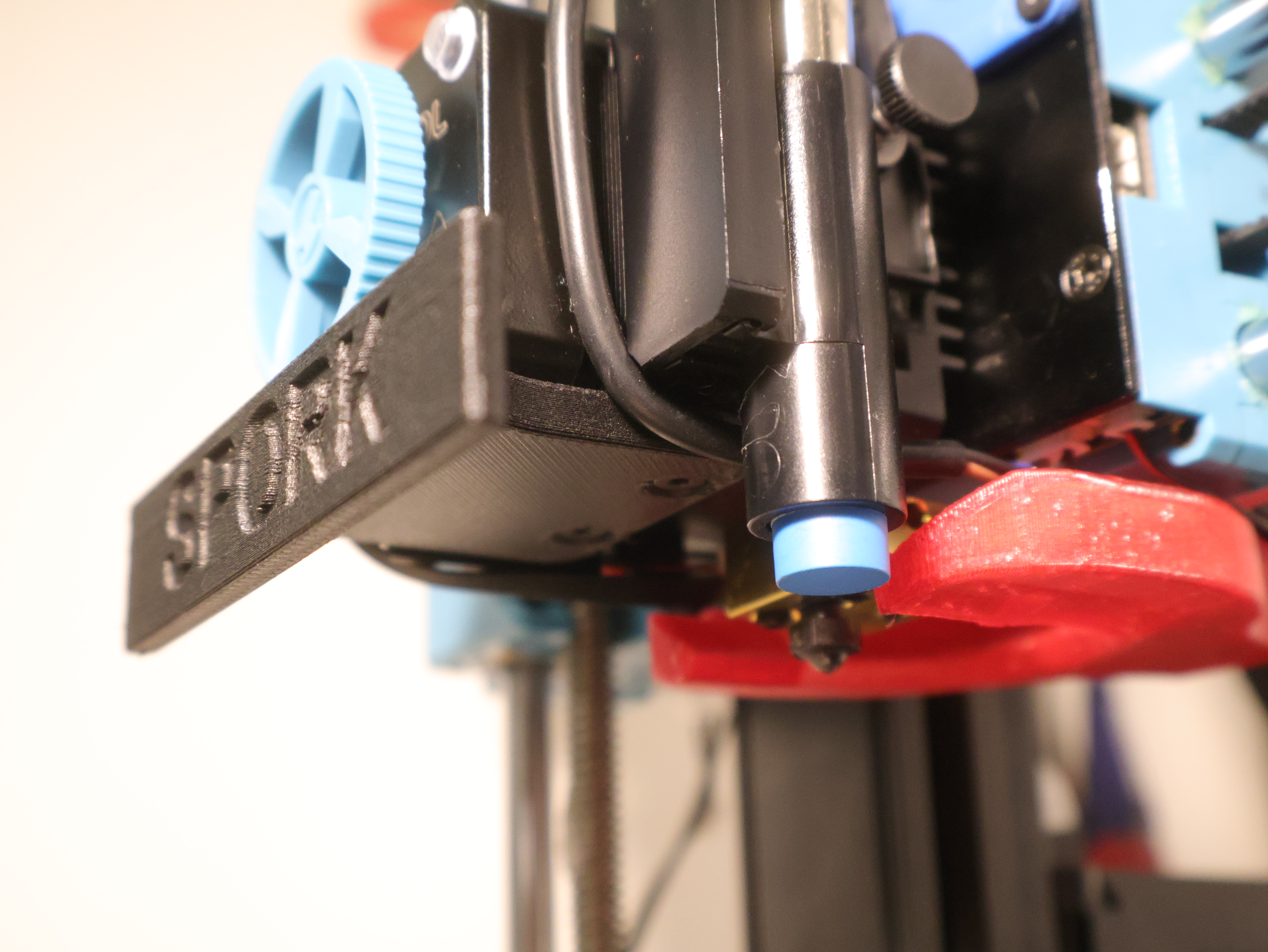 SV06 Bulldozer: Tự động đẩy bản in