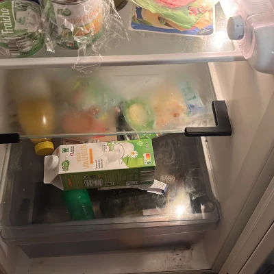 Kẹp giữ ly cho tủ lạnh