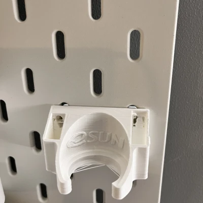 Máy bơm chân không Esun gắn bảng Skadis