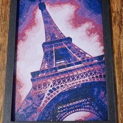 Khung cho Tháp Eiffel Hueforge