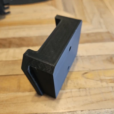 Giá đỡ pin Ego gắn tường có góc nghiêng